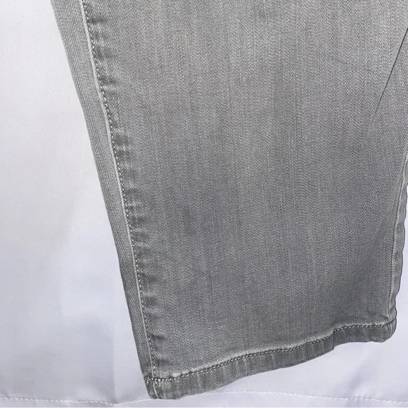 Talbots Gray Simply Flattering 5 Pocket Jeans - Picture 9 of 9